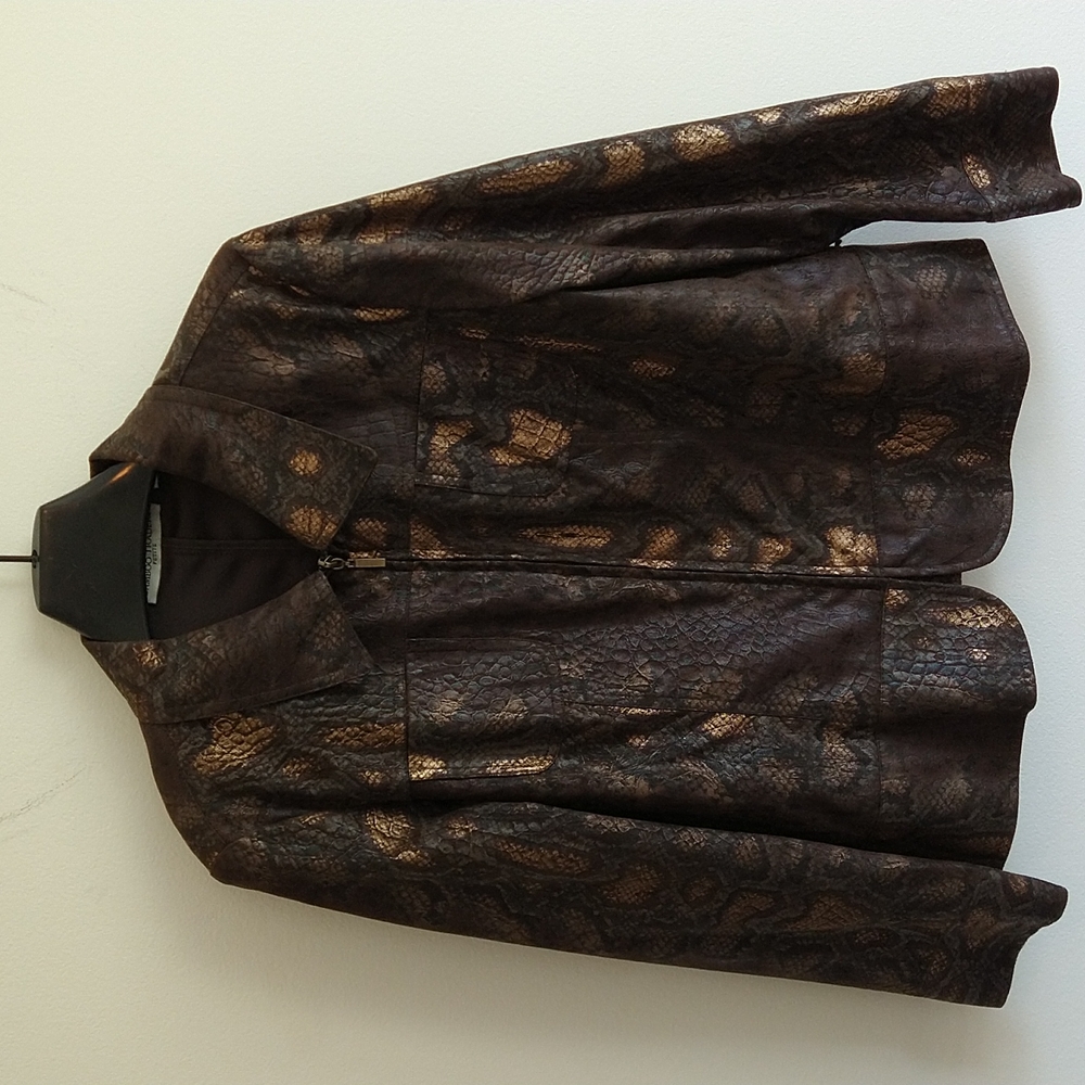 Bamboo Traders bronze and chocolate brown snakeskin look zip jacket
